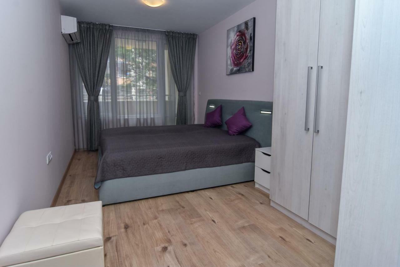 Apartment Deni Burgas Bagian luar foto