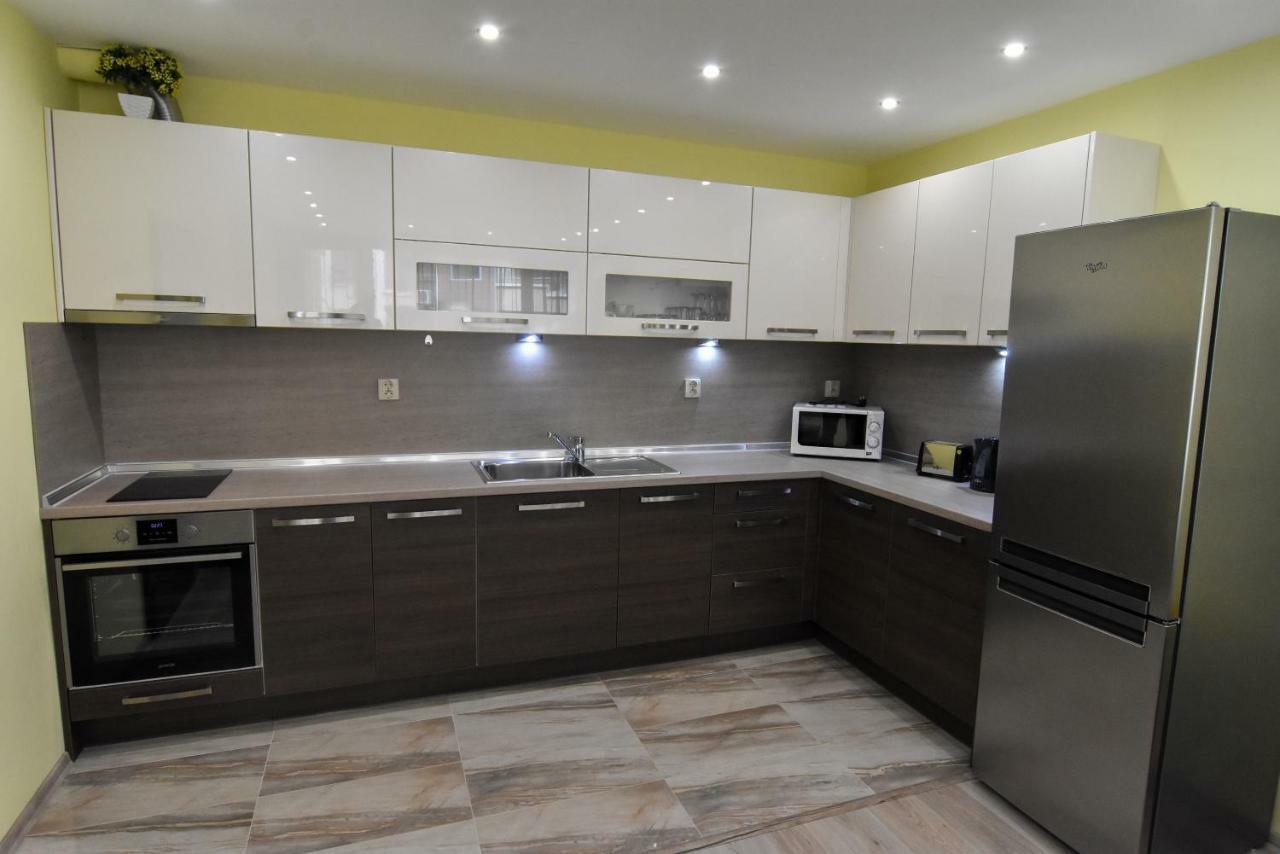 Apartment Deni Burgas Bagian luar foto