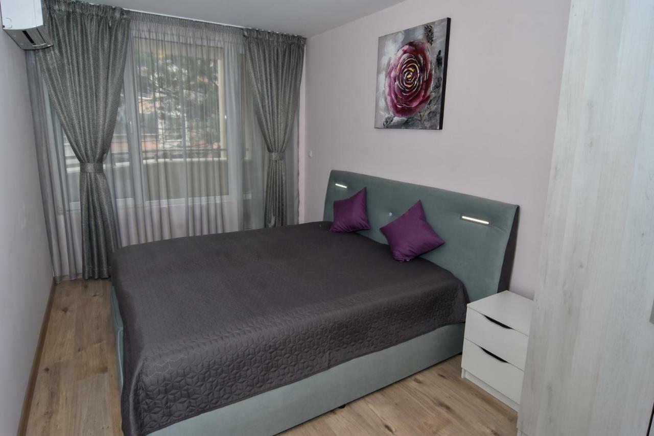Apartment Deni Burgas Bagian luar foto